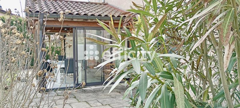 Villa - 185 m² - 6 pièces