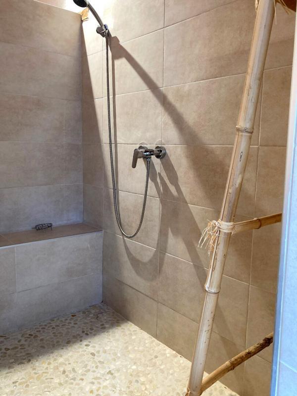 Maison - 250 m² - 9 pièces