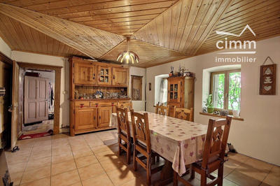 Maison - 90 m² - 3 pièces