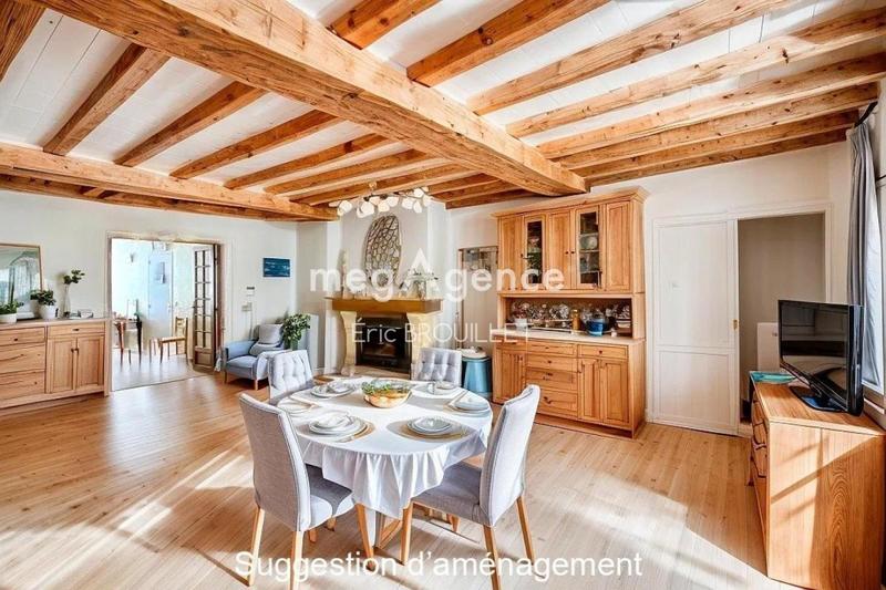 Maison - 154 m² - 9 pièces