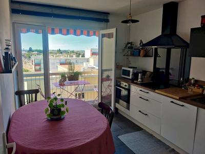 Appartement - 94 m² - 5 pièces