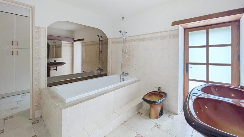 Maison - 168 m² - 7 pièces