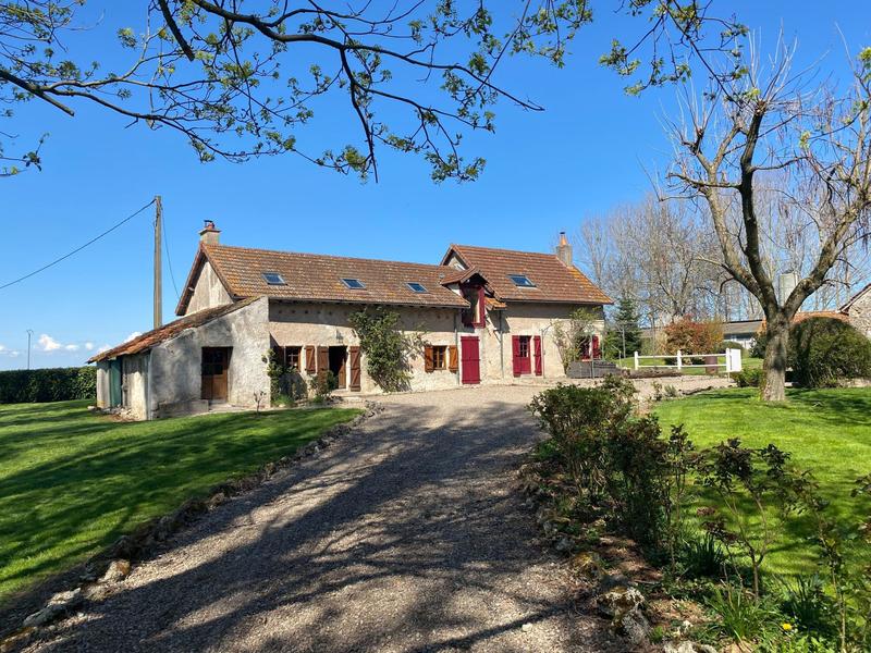 Maison - 150 m² - 8 pièces