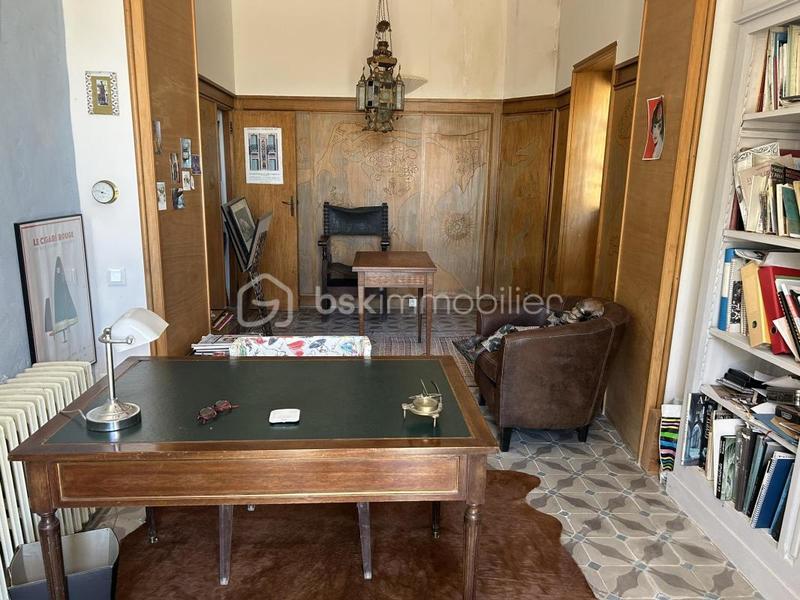 Château - 722 m² - 19 pièces