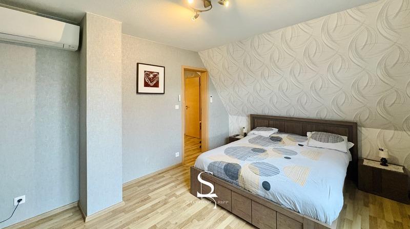 Maison - 180 m² - 7 pièces