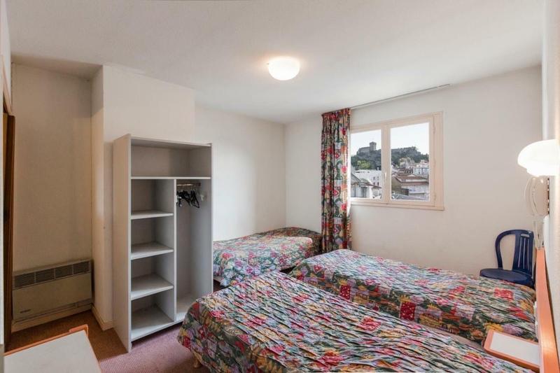 Fonds de commerce - 1 500 m²