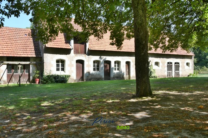 Local commercial - 563 m²