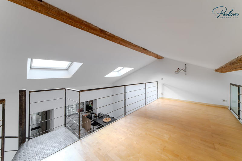Maison - 203 m² - 6 pièces