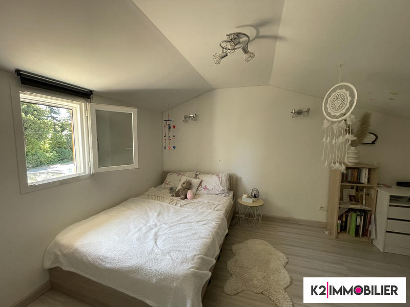 Maison traditionnelle - 107 m² - 6 pièces