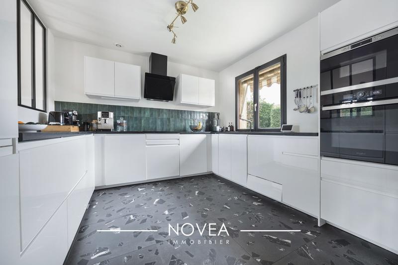 Maison - 115 m² - 6 pièces