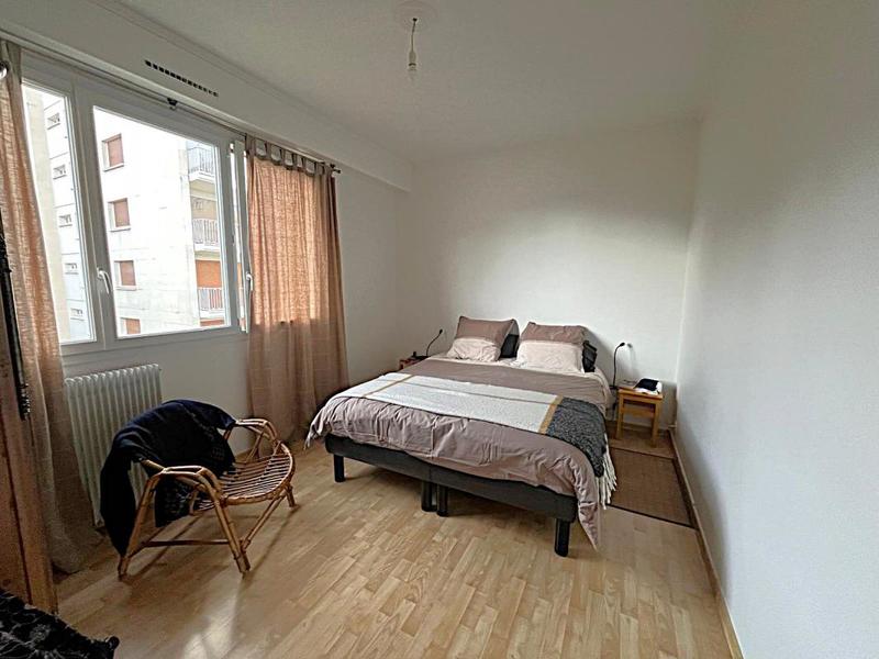 Appartement - 123 m² - 6 pièces