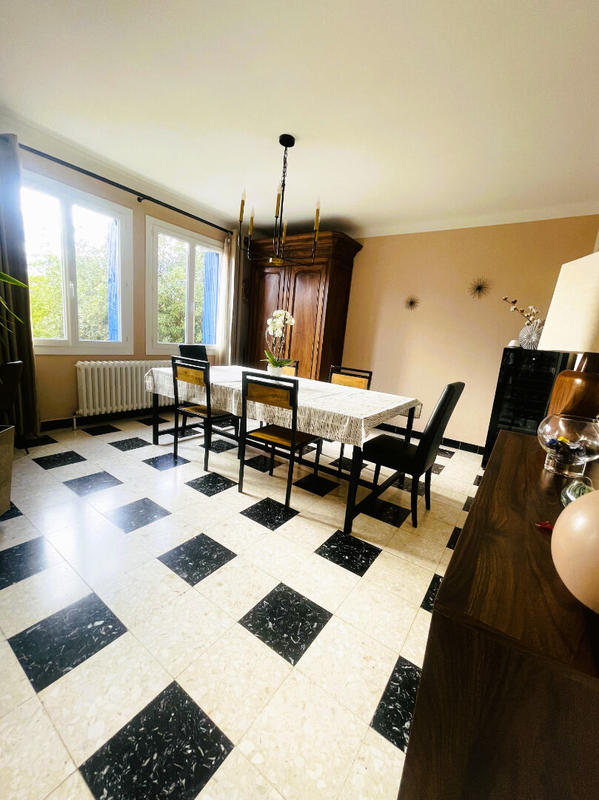 Maison - 170 m² - 5 pièces