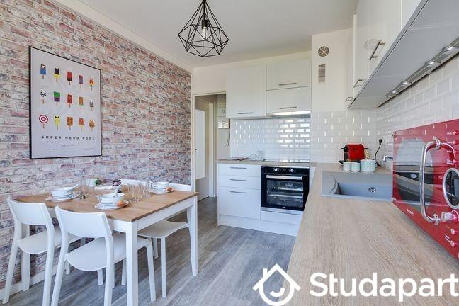 Chambre - 9 m² - 1 pièce