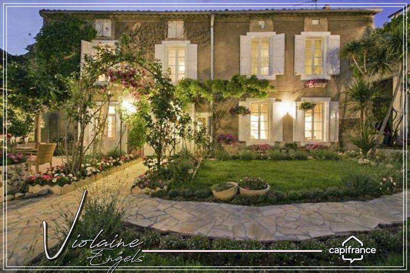 Maison de maîtres - 408 m² - 8 pièces