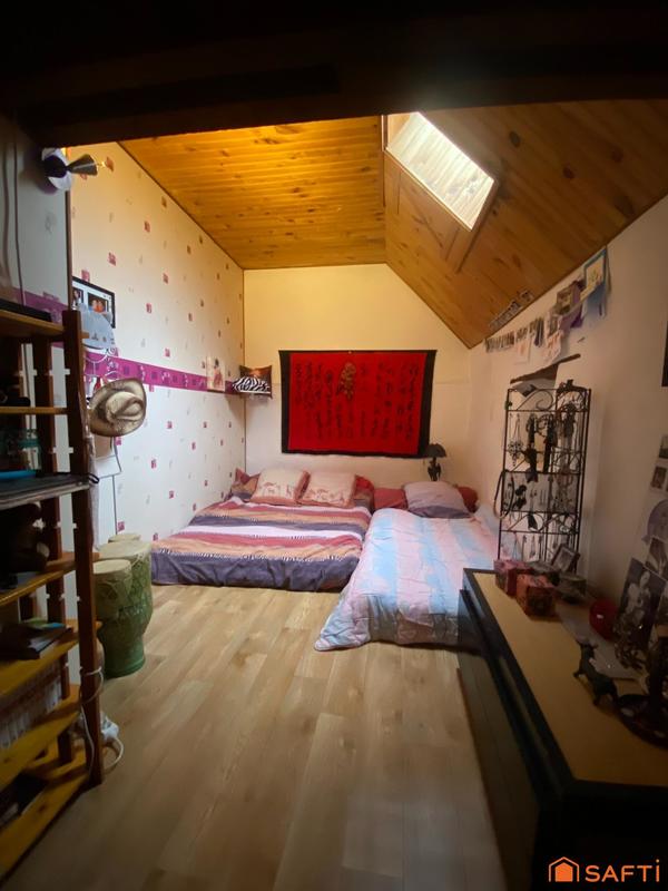 Maison - 200 m² - 12 pièces