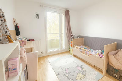 Appartement - 84 m² - 4 pièces