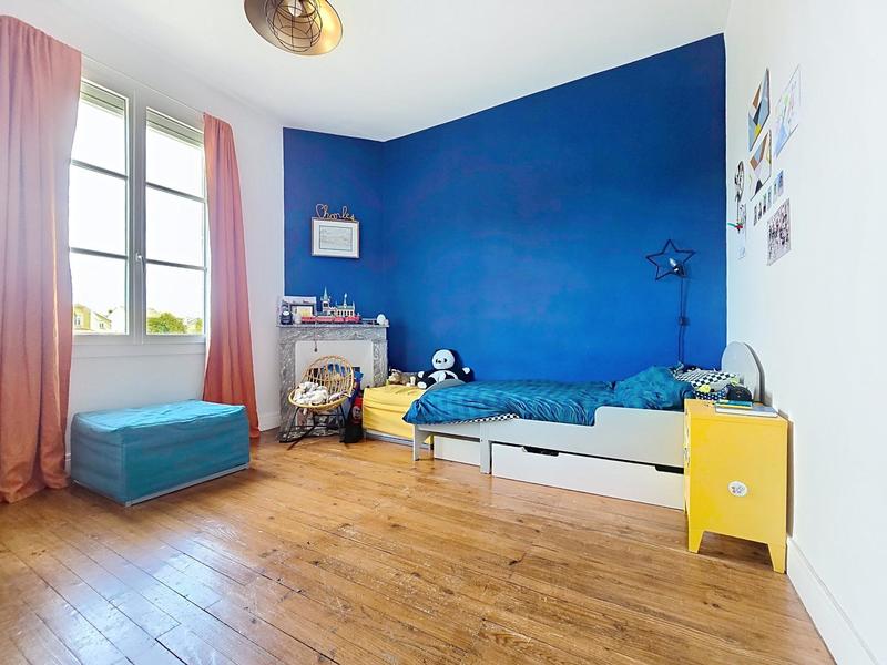 Maison - 141 m² - 7 pièces