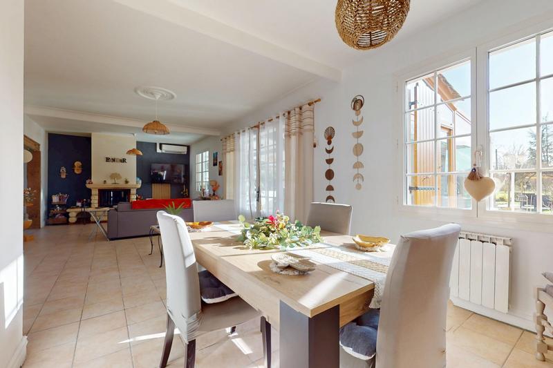 Maison - 195 m² - 4 pièces