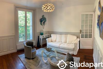 Chambre - 12 m² - 1 pièce