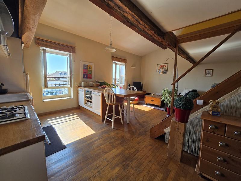 Appartement - 65 m² - 3 pièces