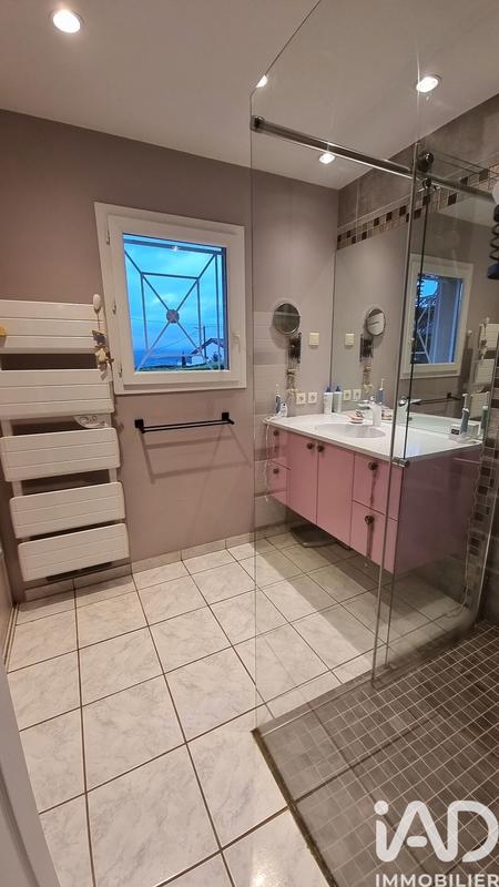 Maison - 122 m² - 6 pièces