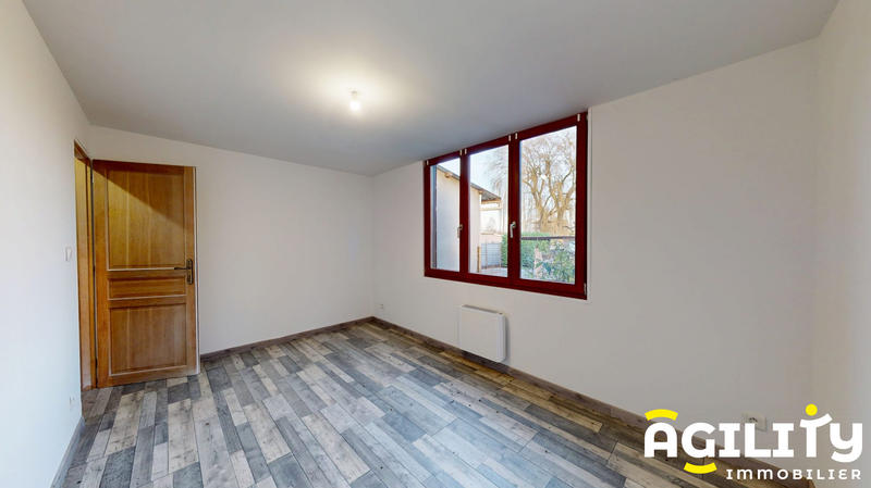 Appartement - 100 m² - 4 pièces