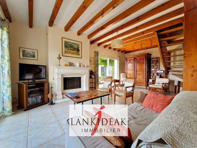 Maison - 194 m² - 6 pièces