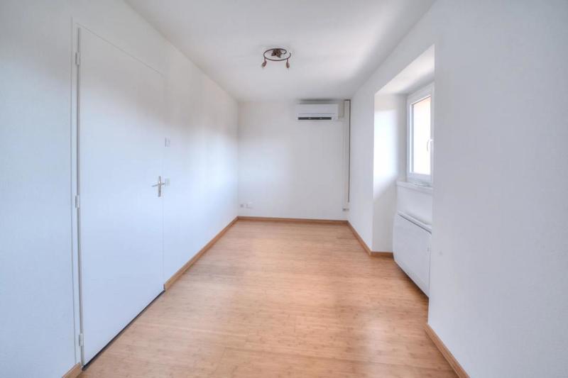 Maison - 167 m² - 8 pièces