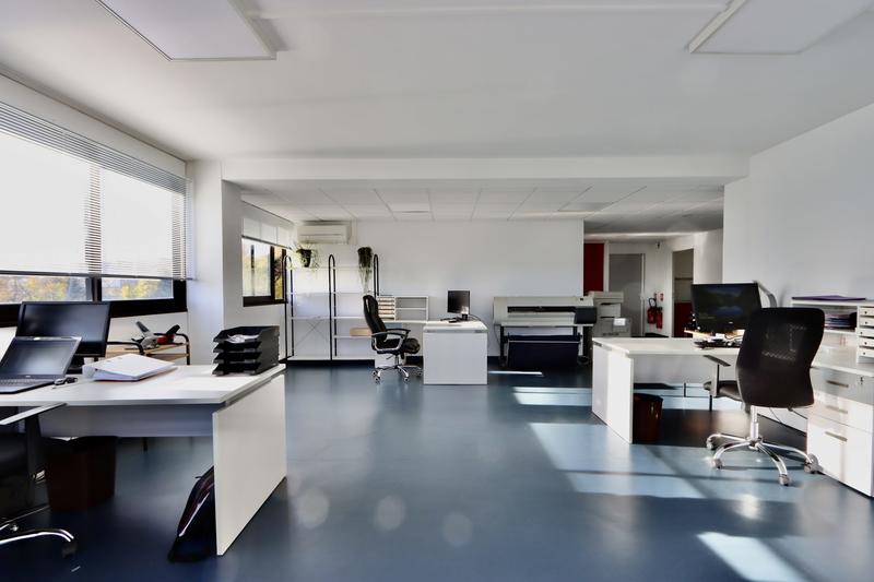 Bureau - 106 m²