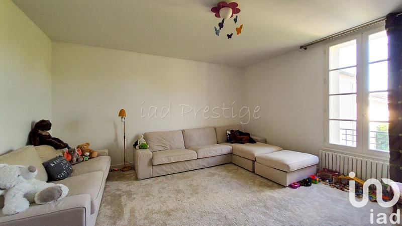 Maison - 868 m² - 14 pièces