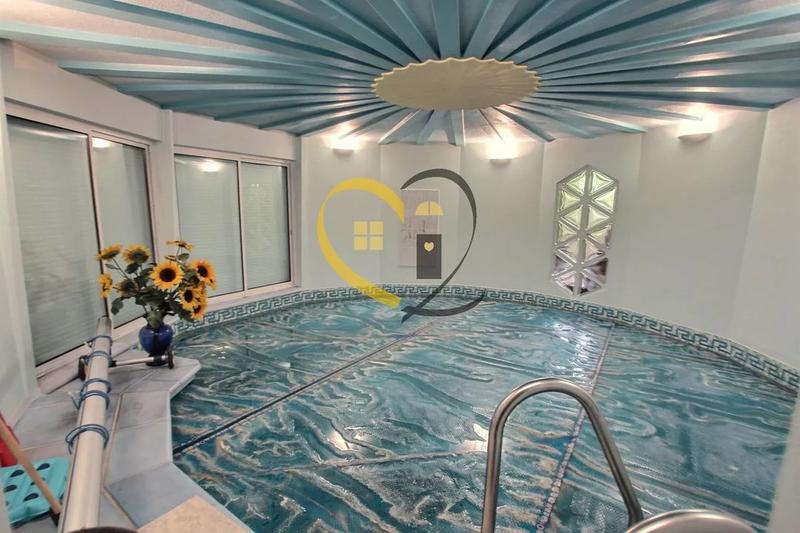 Propriété - 134 m² - 5 pièces