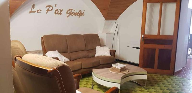 Maison - 280 m² - 9 pièces