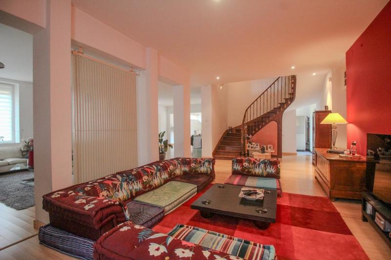 Maison bourgeoise - 319 m² - 8 pièces