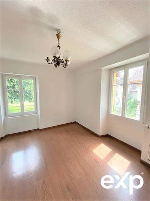 Appartement - 125 m² - 6 pièces