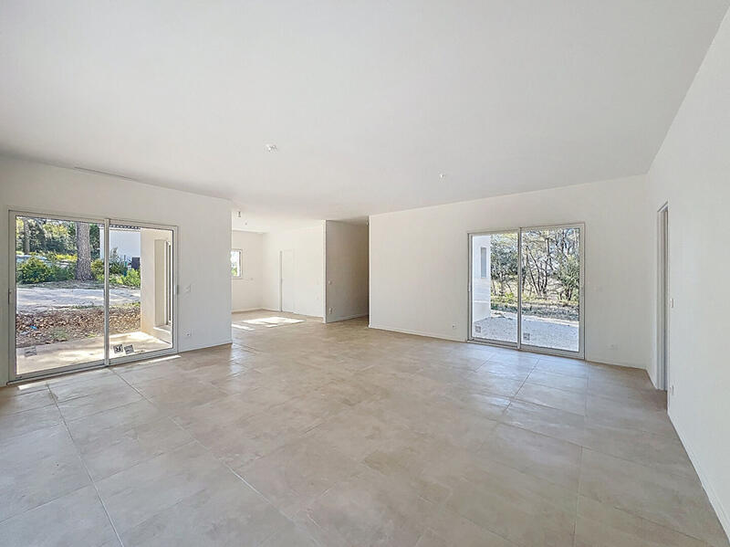 Maison - 105 m² - 4 pièces