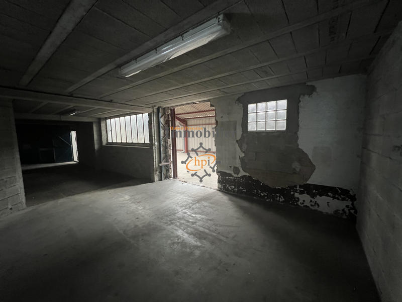 Maison - 700 m² - 14 pièces