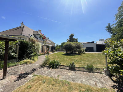 Maison - 226 m² - 9 pièces