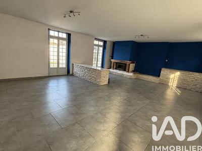 Maison - 198 m² - 8 pièces