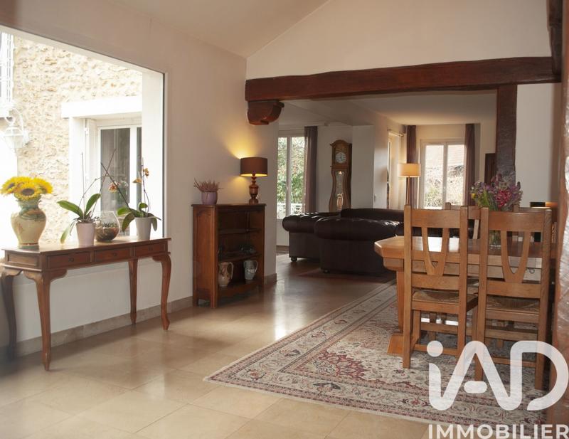 Maison - 298 m² - 14 pièces