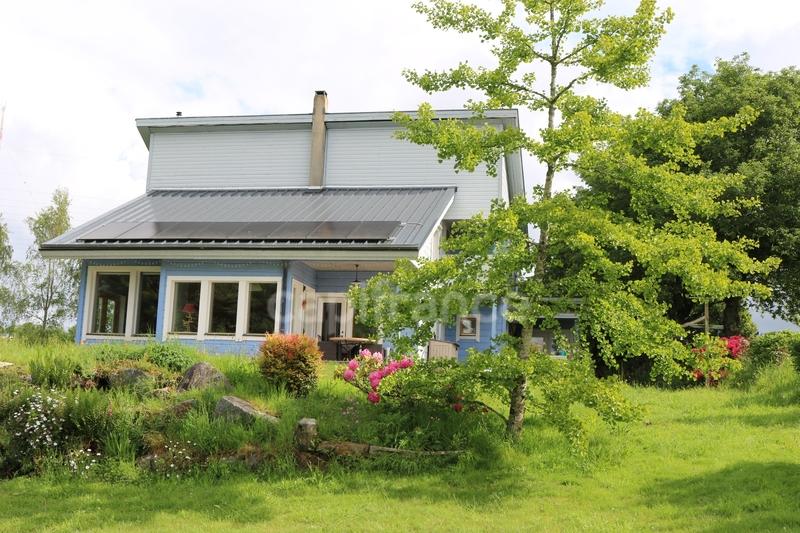 Maison - 172 m² - 7 pièces