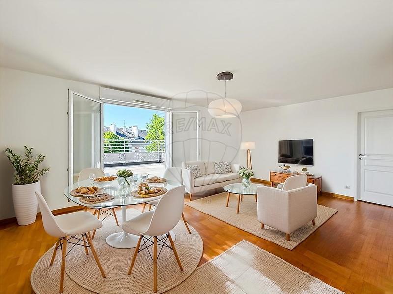 Appartement - 80 m² - 4 pièces