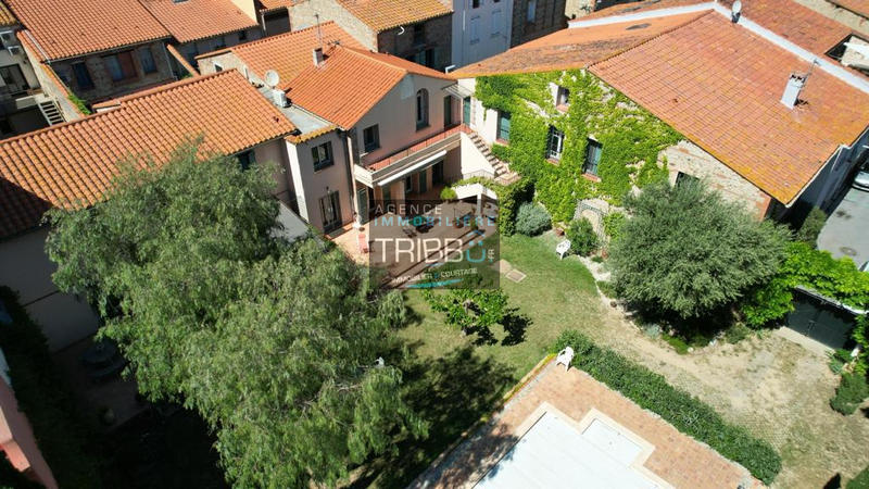 Mas - 435 m² - 8 pièces