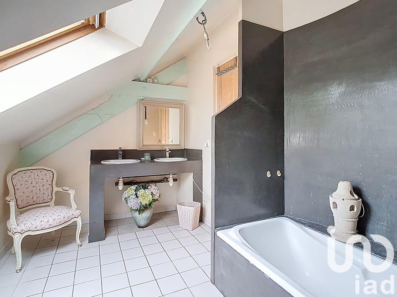 Maison de ville - 325 m² - 8 pièces