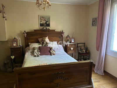 Maison - 95 m² - 5 pièces