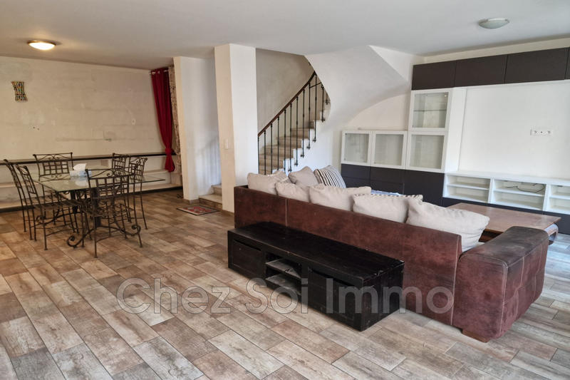 Appartement - 140 m² - 5 pièces