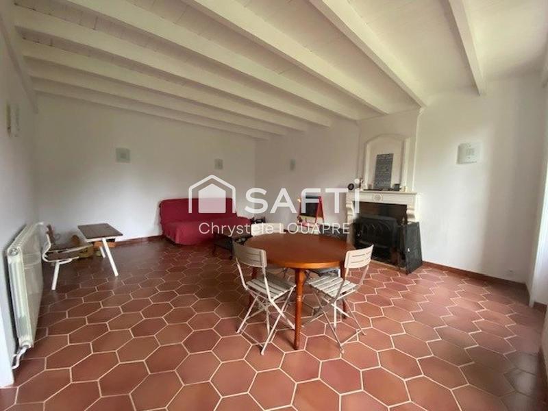 Maison - 285 m² - 8 pièces