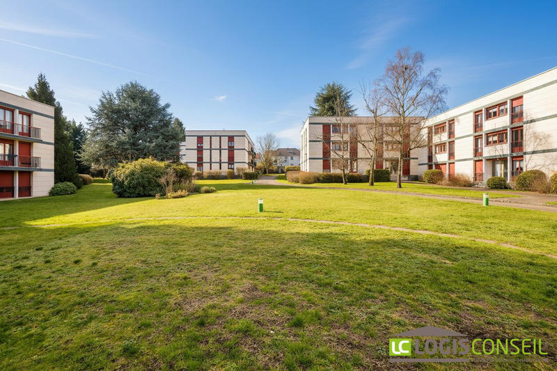 Appartement - 90 m² - 4 pièces