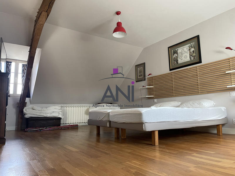 Maison - 102 m² - 4 pièces