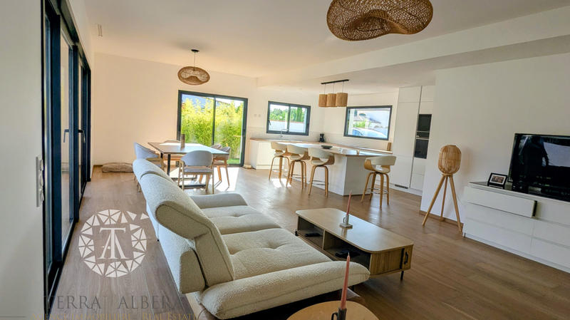 Villa - 156 m² - 4 pièces