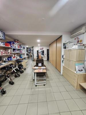 Fonds de commerce - Magasins - 188 m²